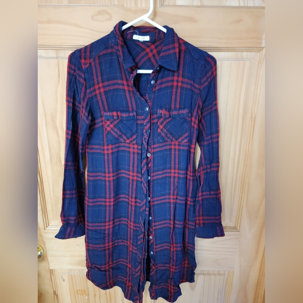 Mid length shirt